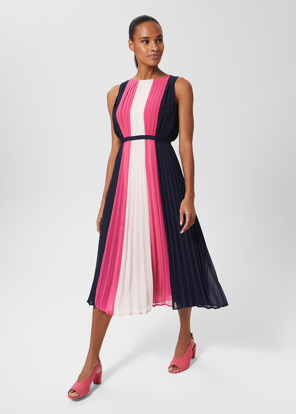 Pleated dress pink 2025