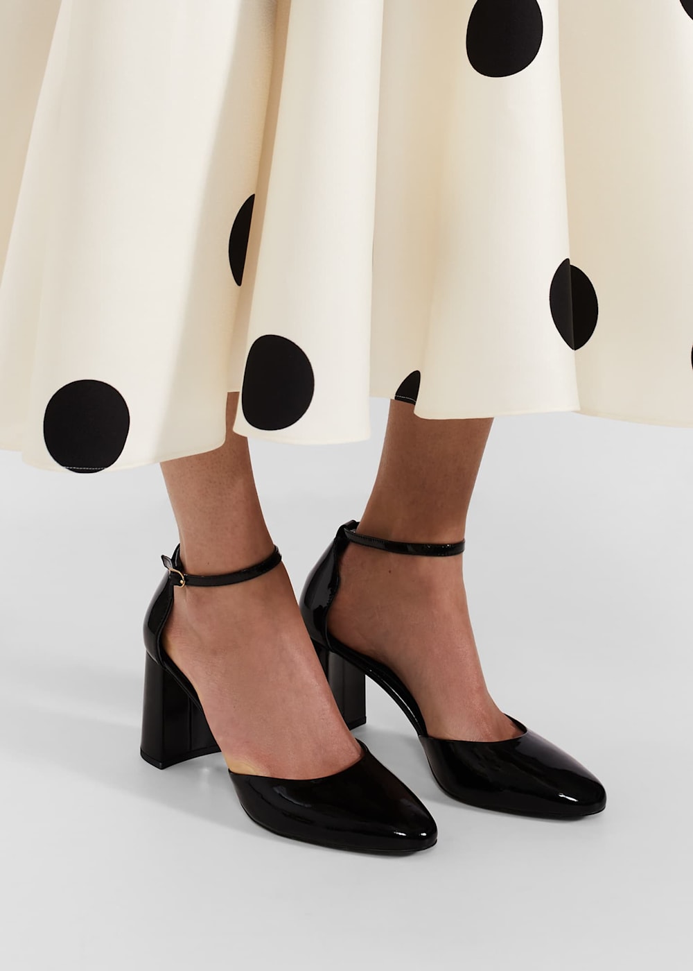 Leather court shoes uk online
