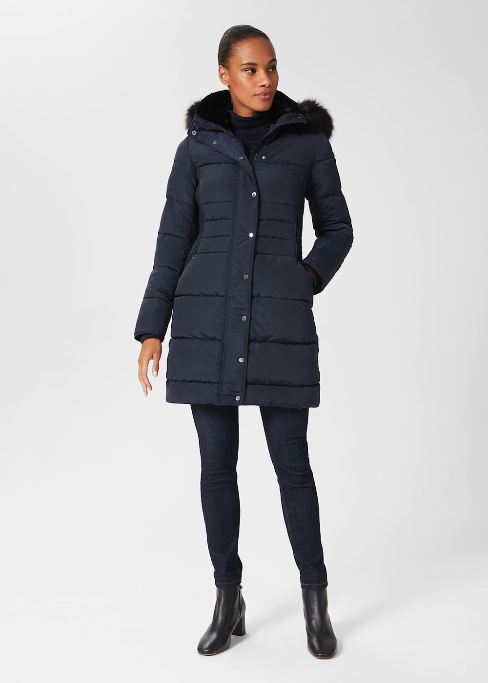Hobbs puffer top