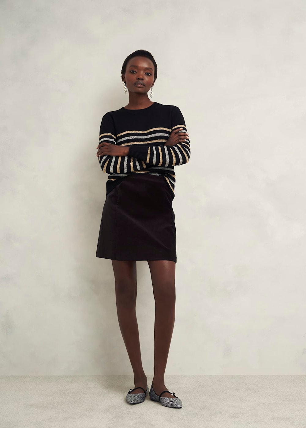 0224-7710-9083L00-IZZY-VELVET-
