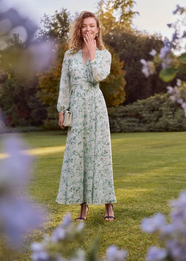 Thea Tie Belted Dress Outfit