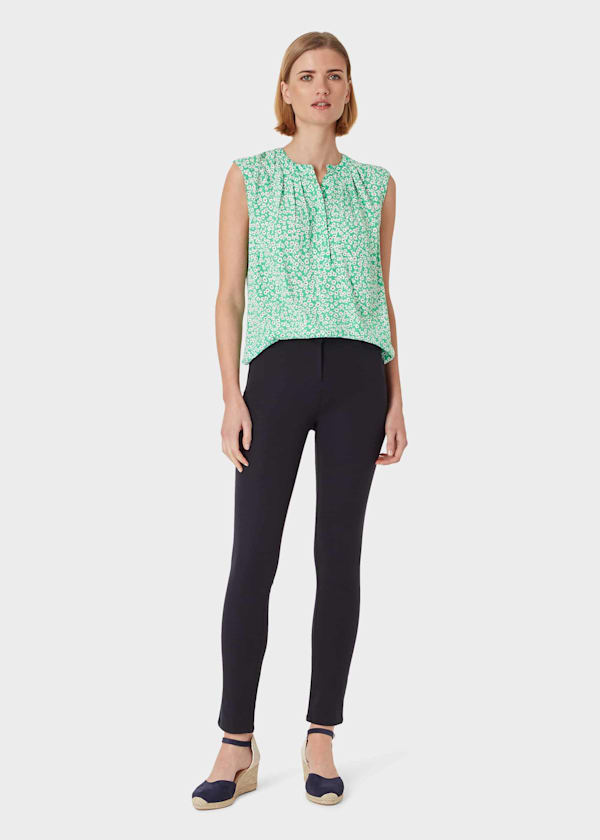 Lea Sculpting Jeans With Stretch