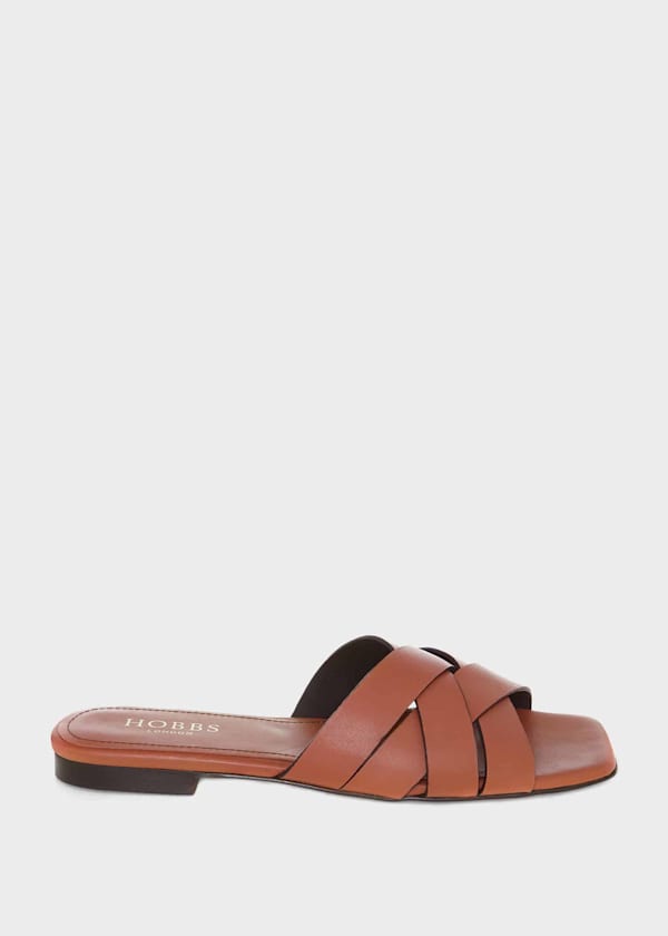 Annie Flat Sandal