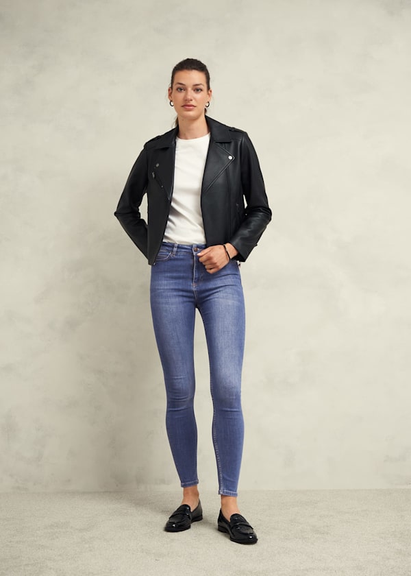 Gia Sculpting Skinny Jeans