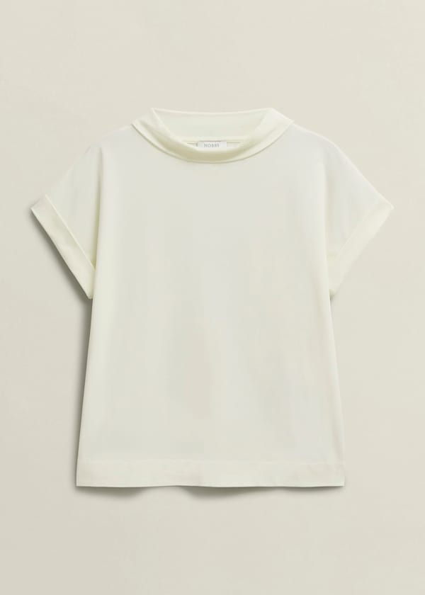 Catriona Top