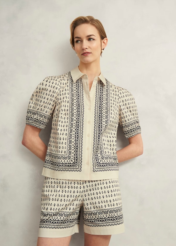 Suri Shorts