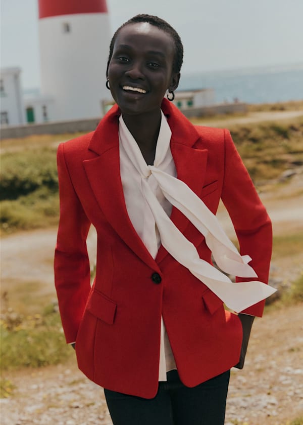 Red blazer work outfit hot sale