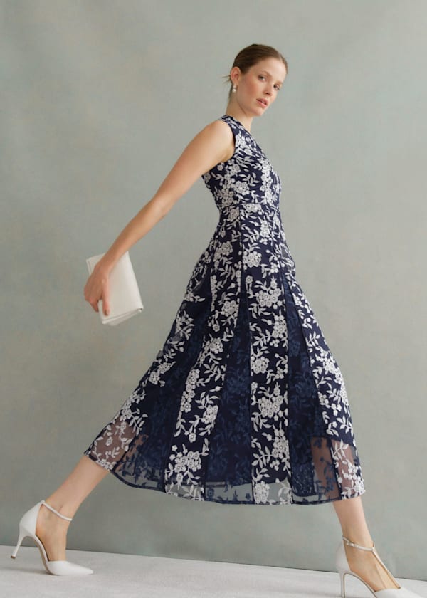 Quin Dress Outfit