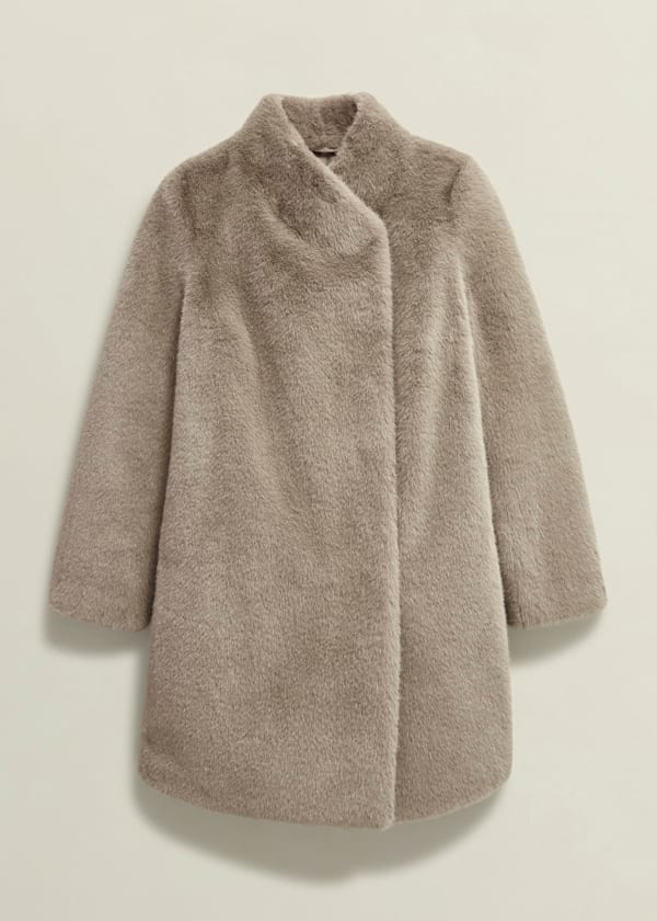 Petite Tarini Faux Fur Coat
