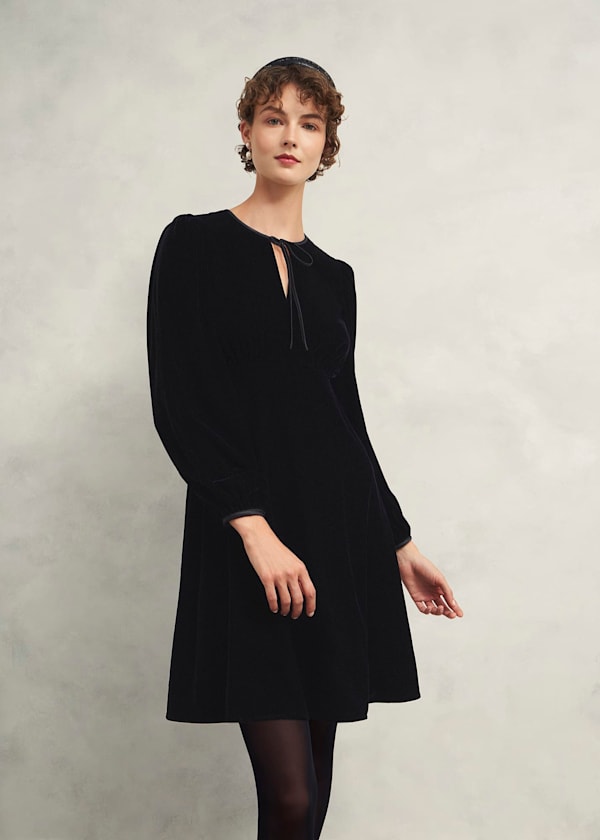 Hobbs black dress sale discount