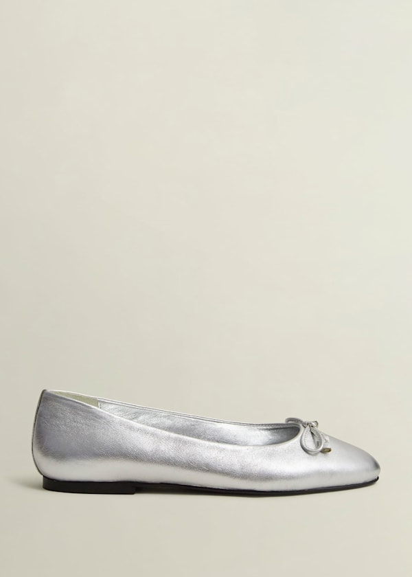 Priya Ballet Flats