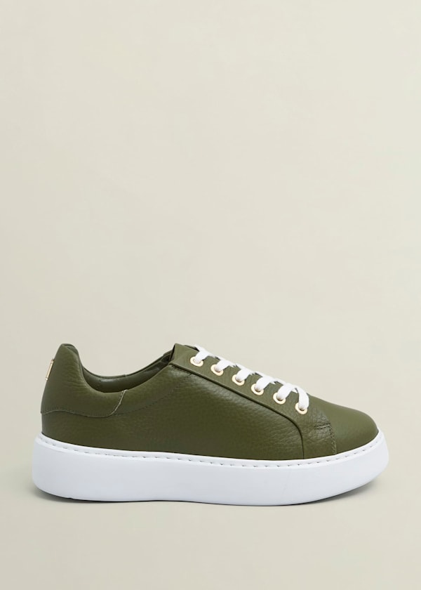 Ada Sneakers